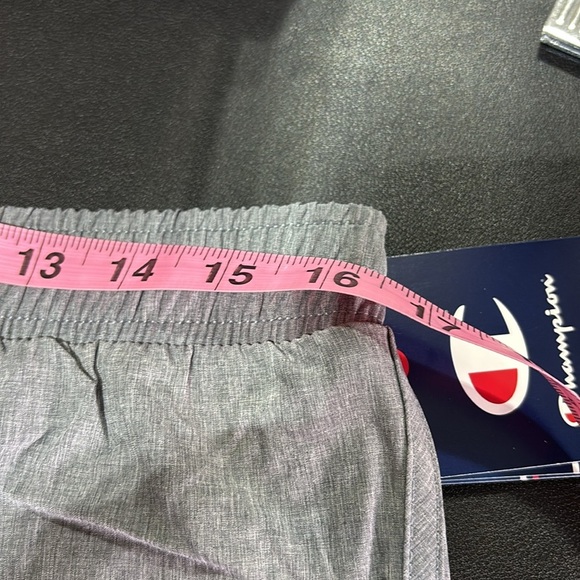 Champion Varsity,Wicking/anti-odor,panty lined,elastic drawcord waist,zip pocket - Picture 9 of 12